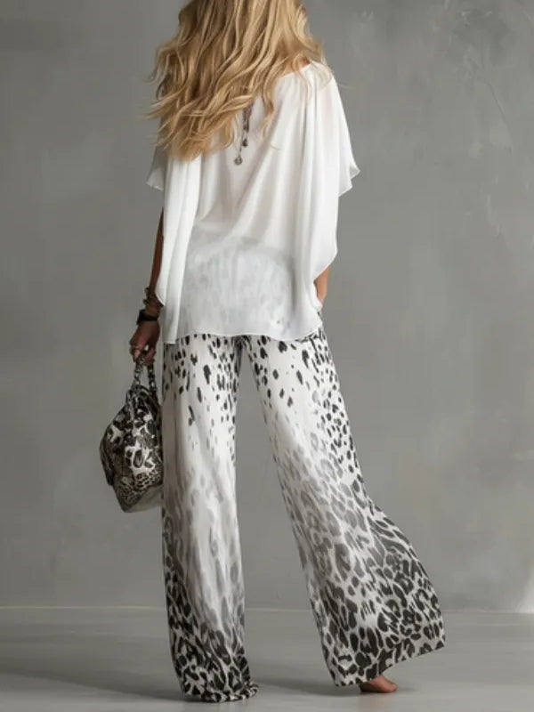 Noa - Conjunto de camiseta blanca y pantalón de leopardo
