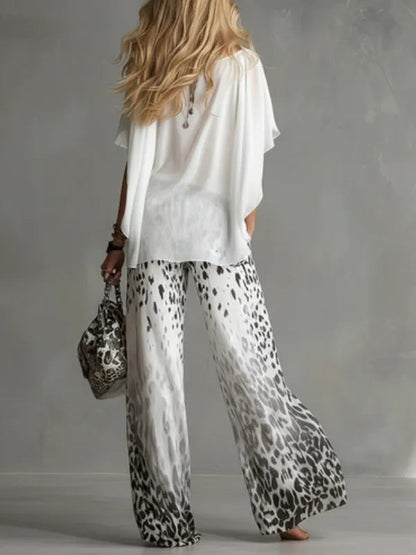 Noa - Conjunto de camiseta blanca y pantalón de leopardo