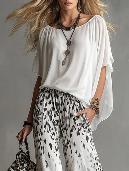 Noa - Conjunto de camiseta blanca y pantalón de leopardo